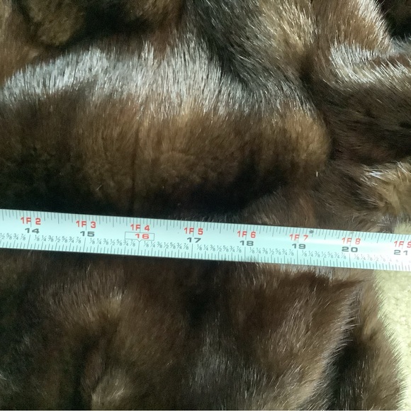 Vintage Genuine fur ( mink? ) jacket .  Small? - Picture 4 of 12
